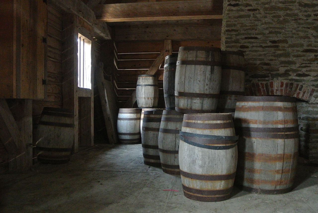 old, oak, barrels